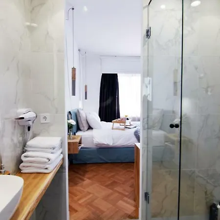 דירה Grey By Skg