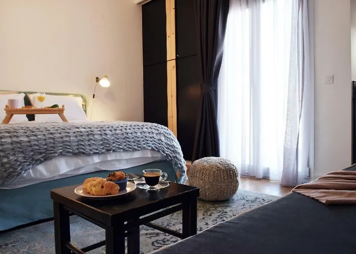 Grey By Skg Apartman *
